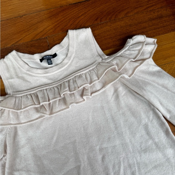 Saks Fifth Avenue Beige Cashmere Sweater With Ruffles and Shoulder Cutouts. - Picture 2 of 4
